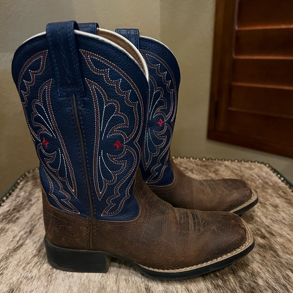 Ariat western cowgirl boots